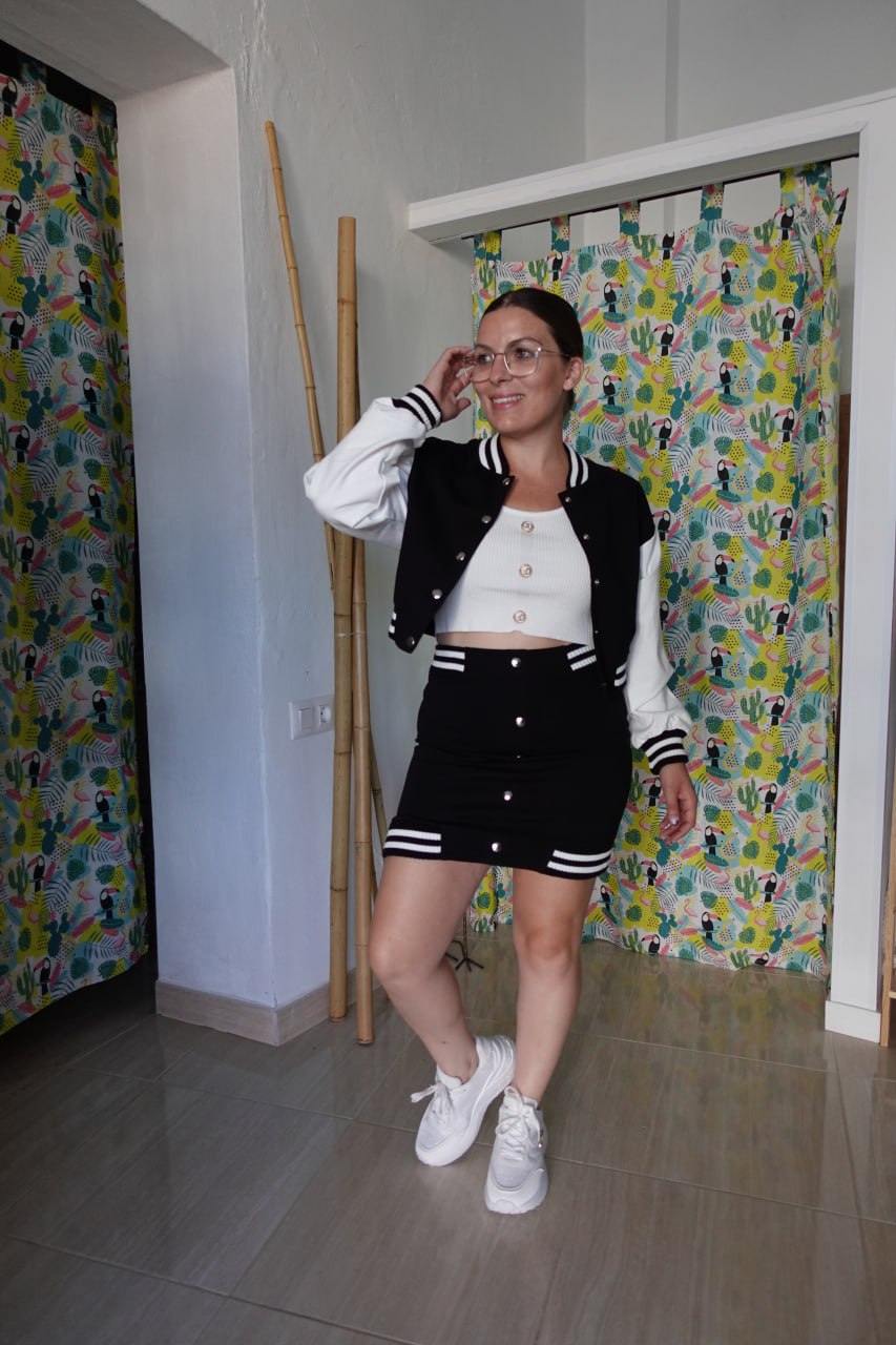 Falda Negra/blanca